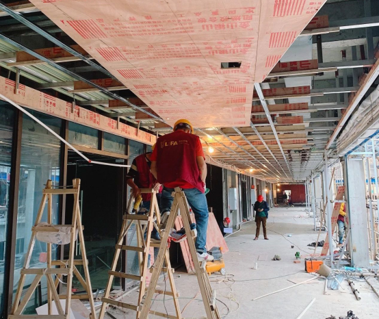 忠縣購物公園裝修項目獲肖董事長高度評價！