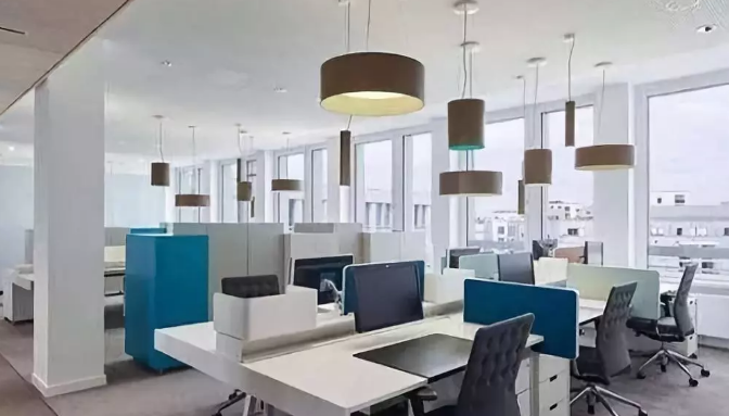 95平方米辦公室裝修應(yīng)該怎么做？