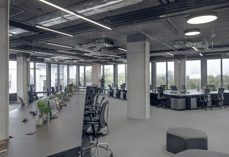 華發(fā)工裝公司針對分析波蘭靈活辦公室裝修效果圖設(shè)計(jì)思路